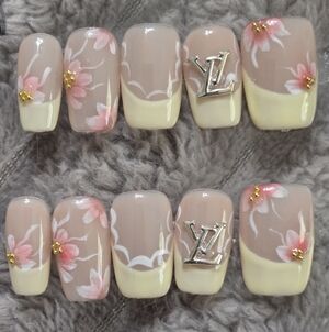 Designer Inspired Nude & Pink Floral Press-On Nail Set with Gold Accents